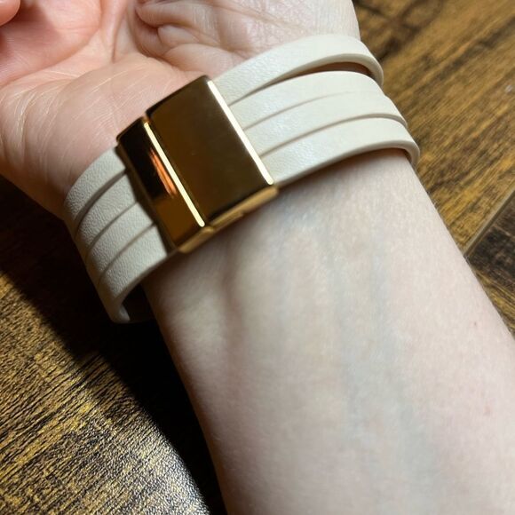 Bohemian PU Polyurethane Circle Decor Layered Bracelet - Picture 7 of 11